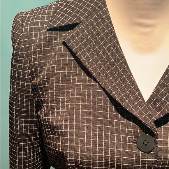 Georgiou Studio 2piece suit size 6 - Picture 5 of 8